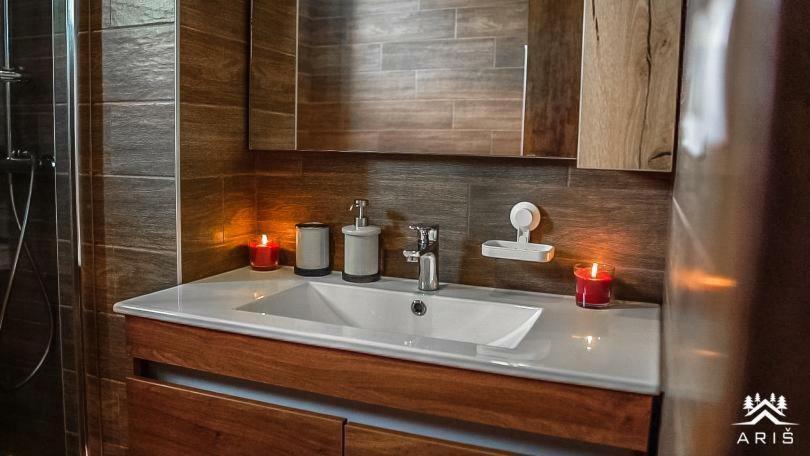 Apartmani TIM Milmari&Ariš Resort Kopaonik Oda fotoğraf